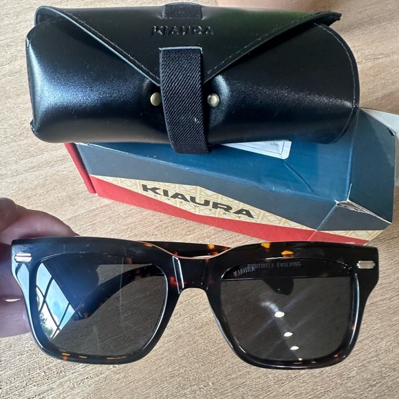 KIAURA Eichler Tortoise Shell Glasses. - Picture 2 of 4